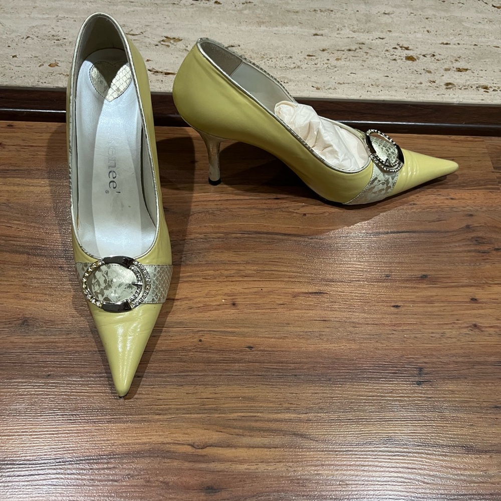 J.Renee Yellow Heels with Crystal Accent